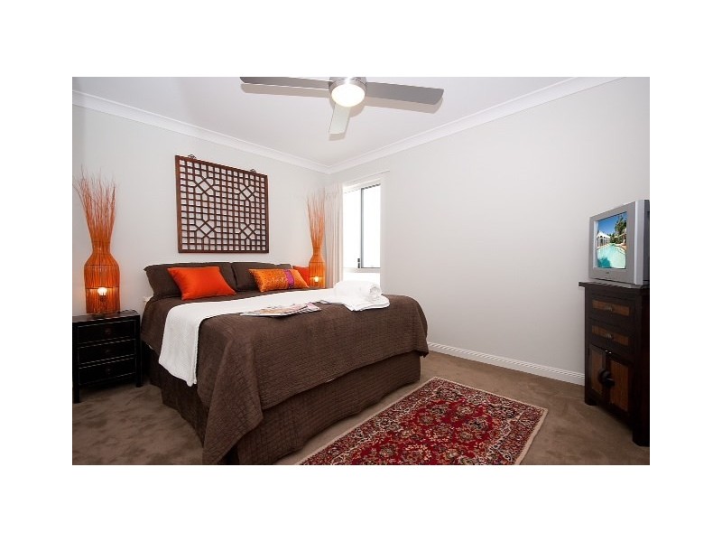 6/100 Cotlew Street East, Southport QLD 4215
