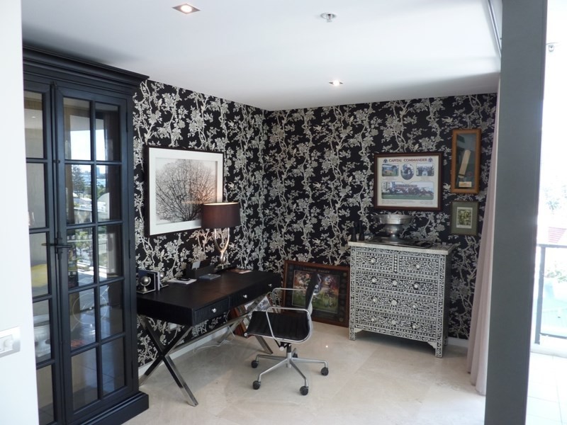 24 Hughes Avenue, Main Beach QLD 4217