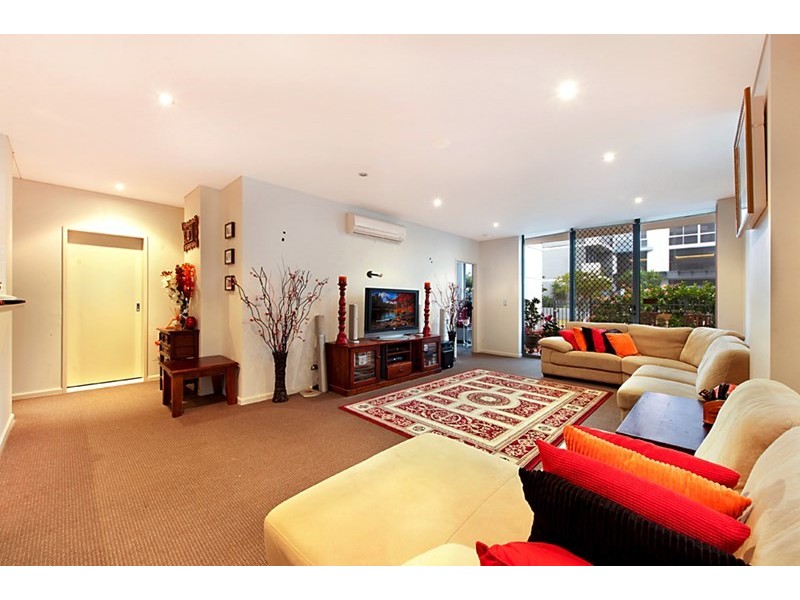 1 Aqua Street, Southport QLD 4215