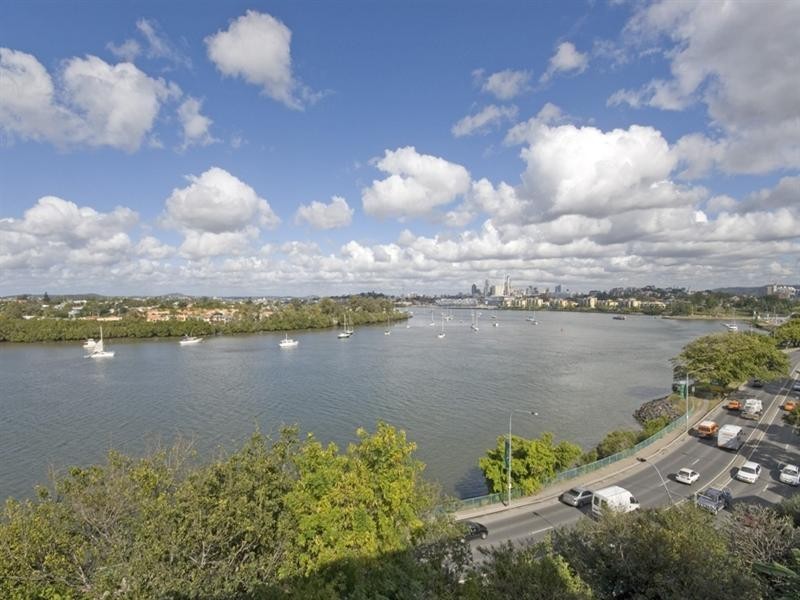 202 Kingsford Smith Drive, Hamilton QLD 4007