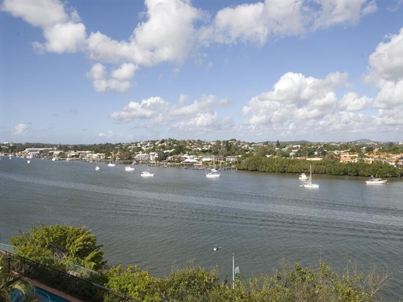 202 Kingsford Smith Drive, Hamilton QLD 4007