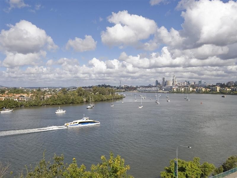 202 Kingsford Smith Drive, Hamilton QLD 4007