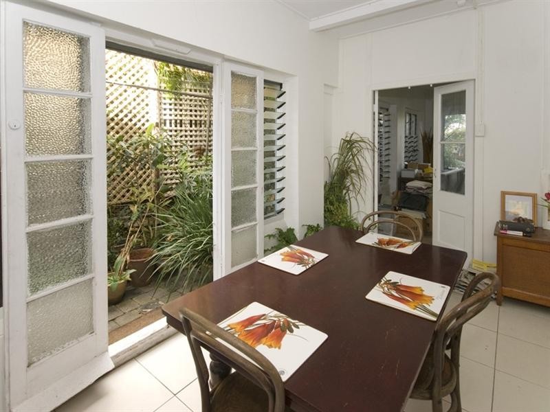 202 Kingsford Smith Drive, Hamilton QLD 4007