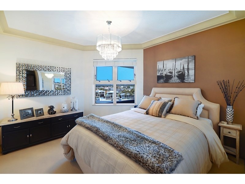 12 Commodore Drive, Surfers Paradise QLD 4217