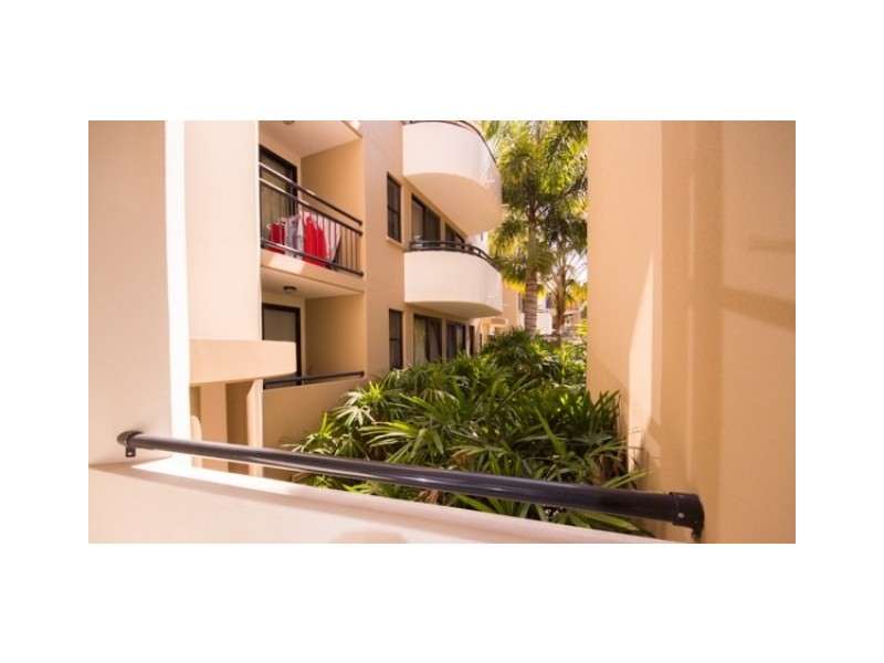 124 ‘Sandcastles’ 392 Marine Parade, Labrador QLD 4215