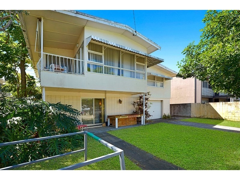 53 Cronin Avenue, Main Beach QLD 4217
