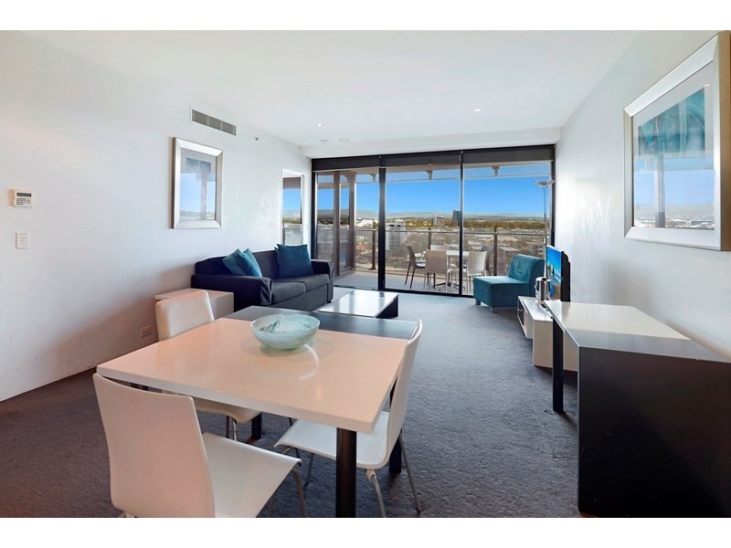 9 Ferny Avenue, Surfers Paradise QLD 4217