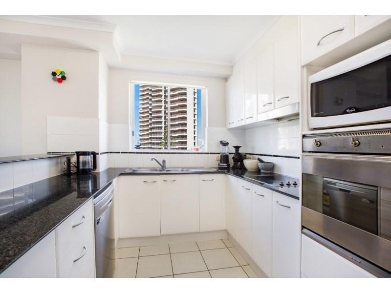 1 Hughes Avenue, Main Beach QLD 4217