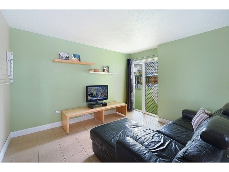 69 Ferny Avenue, Surfers Paradise QLD 4217