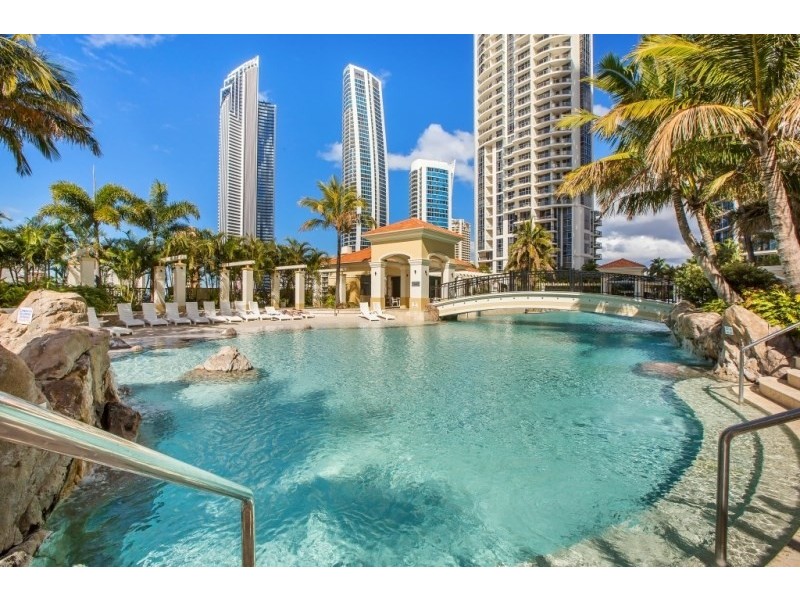 23 Ferny Avenue, Surfers Paradise QLD 4217