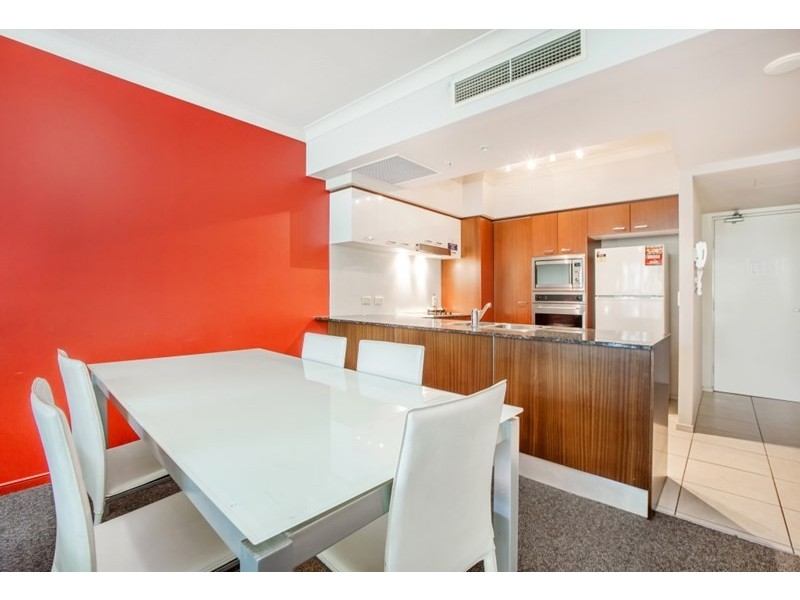 23 Ferny Avenue, Surfers Paradise QLD 4217