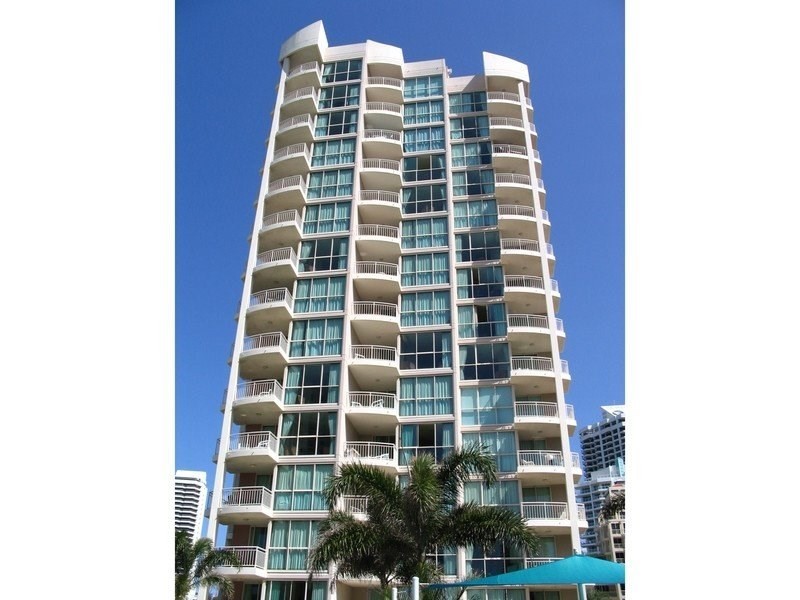 46 Pacific Street, Main Beach QLD 4217