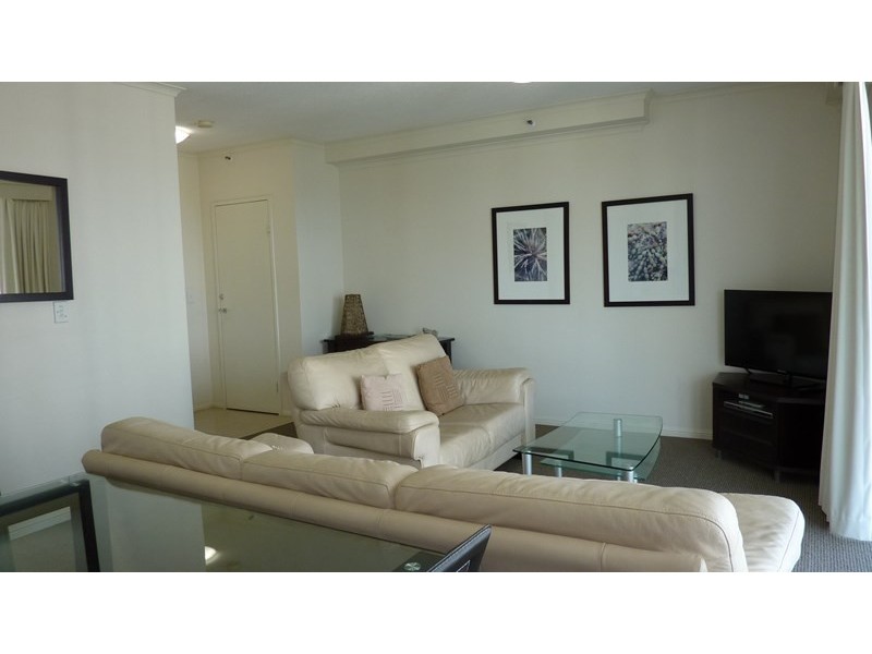 15 Breaker Street, Main Beach QLD 4217