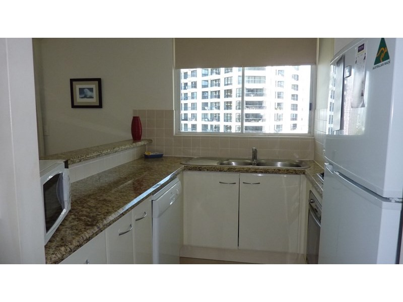 15 Breaker Street, Main Beach QLD 4217