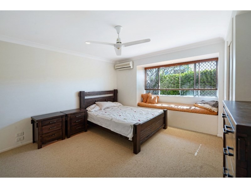 20 Remo Street, Isle Of Capri QLD 4217