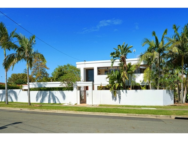 20 Remo Street, Isle Of Capri QLD 4217