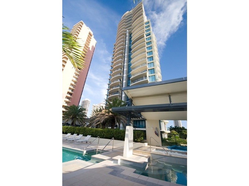 11 Peak Avenue, Main Beach QLD 4217