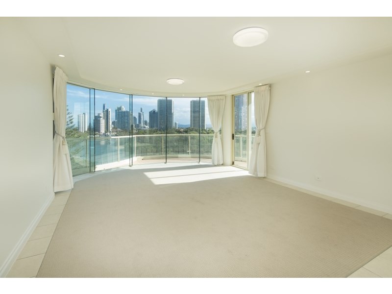 1 Cable Street, Main Beach QLD 4217