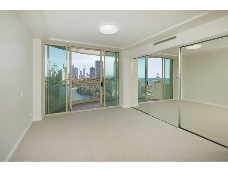 1 Cable Street, Main Beach QLD 4217