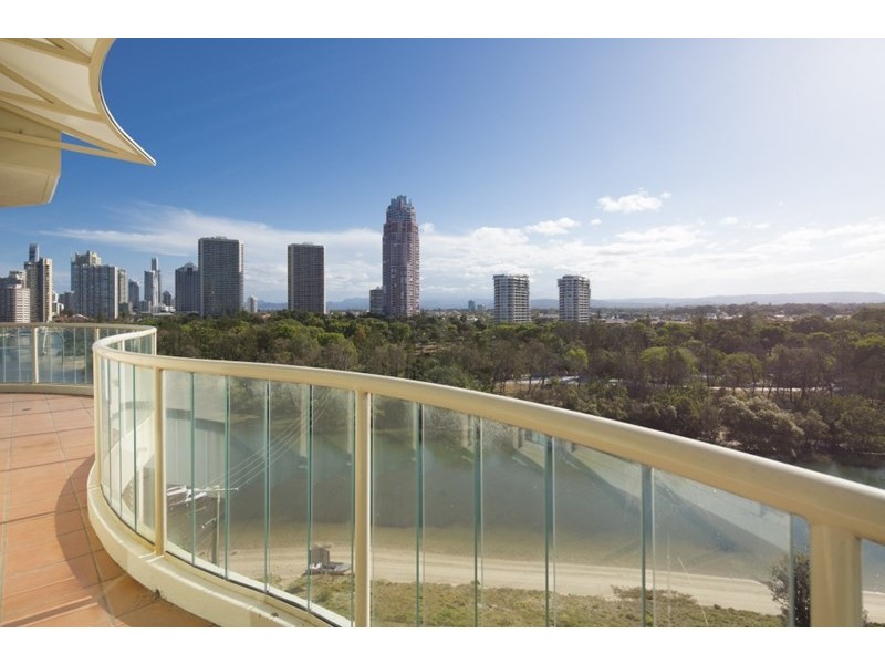 1 Cable Street, Main Beach QLD 4217