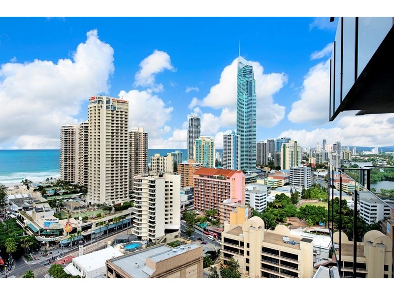 9 Ferny Avenue, Surfers Paradise QLD 4217