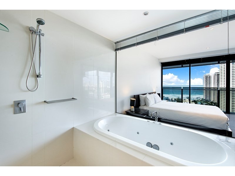 9 Ferny Avenue, Surfers Paradise QLD 4217