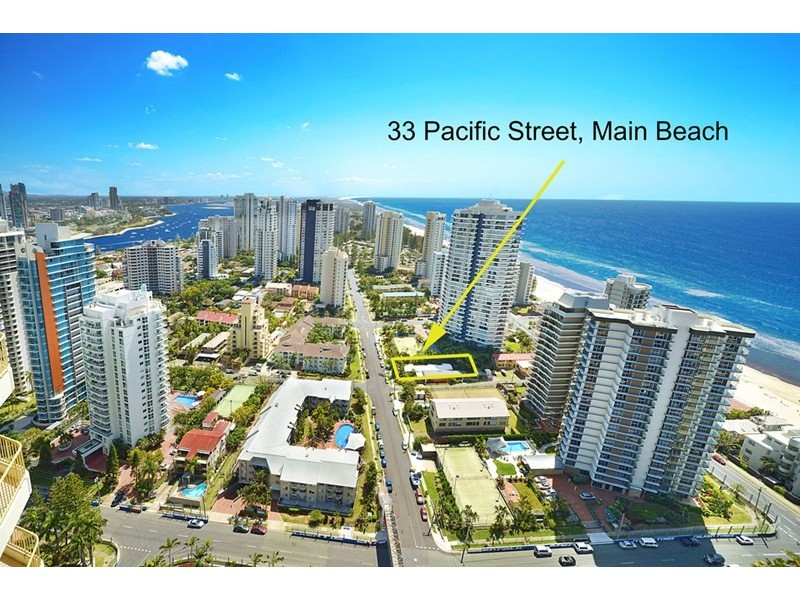 33 Pacific Street, Main Beach QLD 4217
