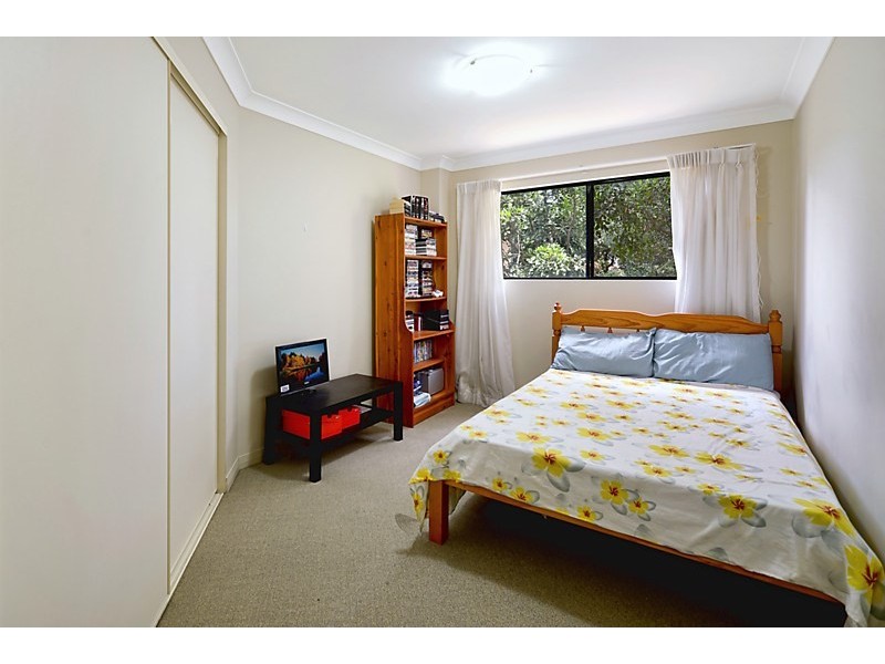 392 Marine Parade, Labrador QLD 4215