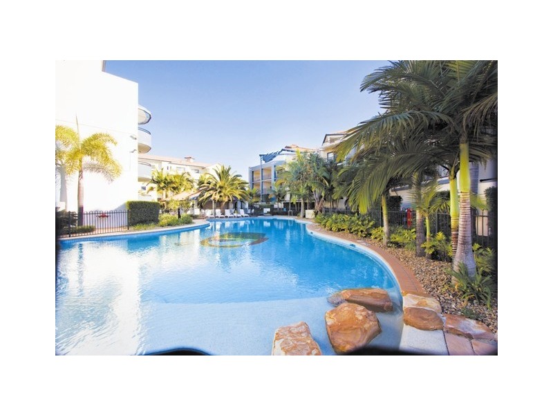 392 Marine Parade, Labrador QLD 4215