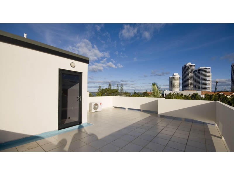 Runaway Bay QLD 4216