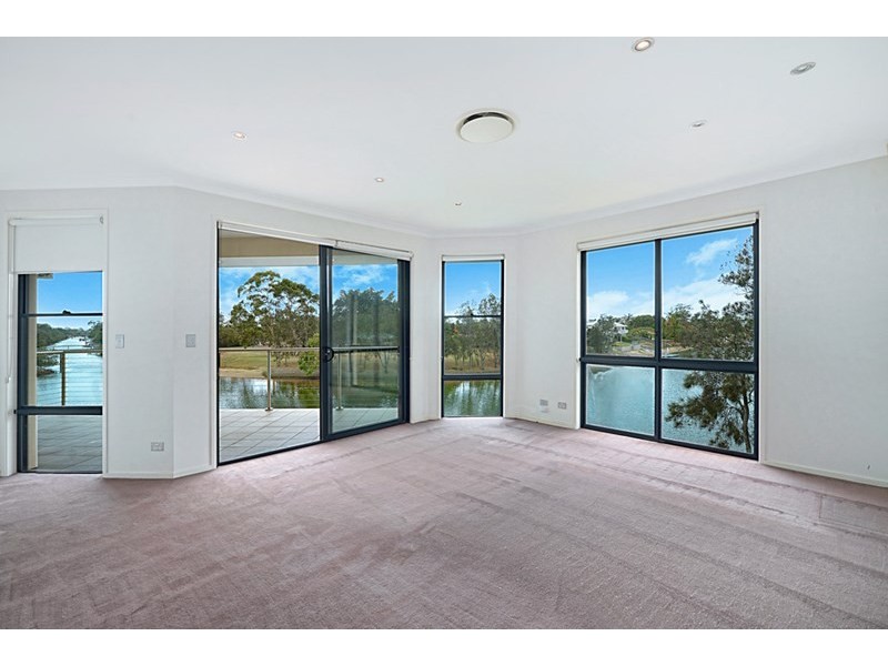 63 Bermuda Street, Broadbeach Waters QLD 4218