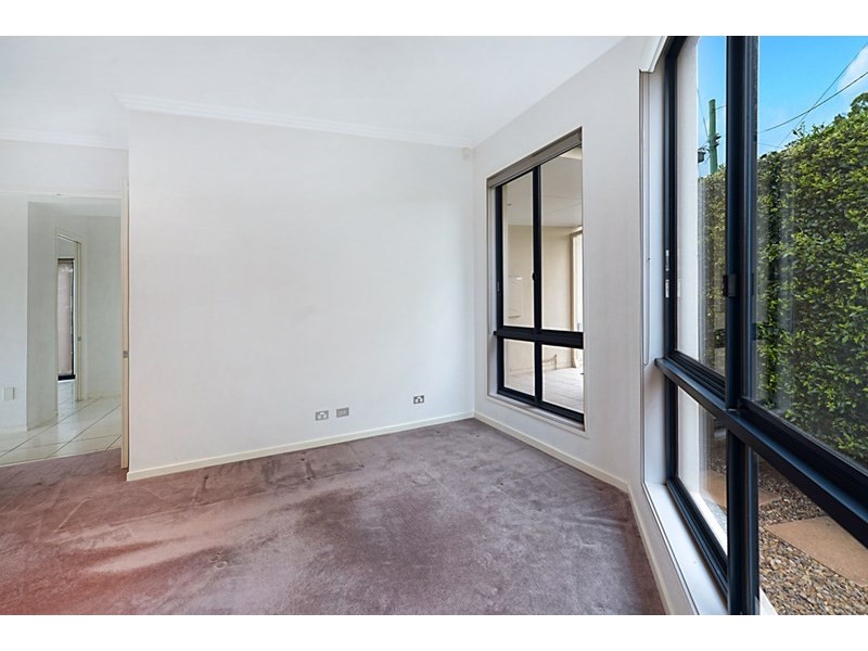 63 Bermuda Street, Broadbeach Waters QLD 4218