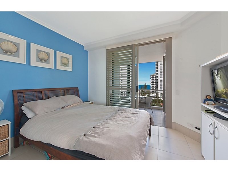 46 Pacific Street, Main Beach QLD 4217