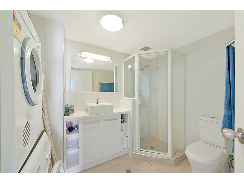 46 Pacific Street, Main Beach QLD 4217