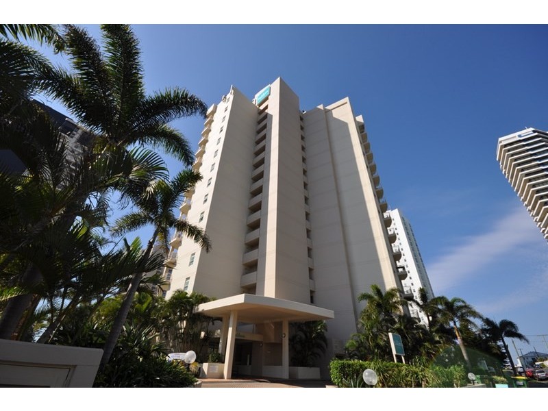 46 Pacific Street, Main Beach QLD 4217