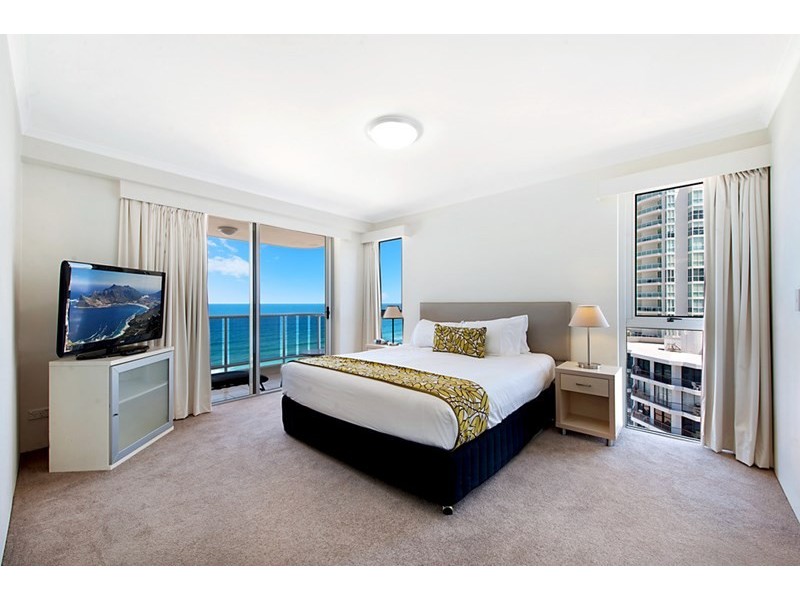 59 Pacific Street, Main Beach QLD 4217