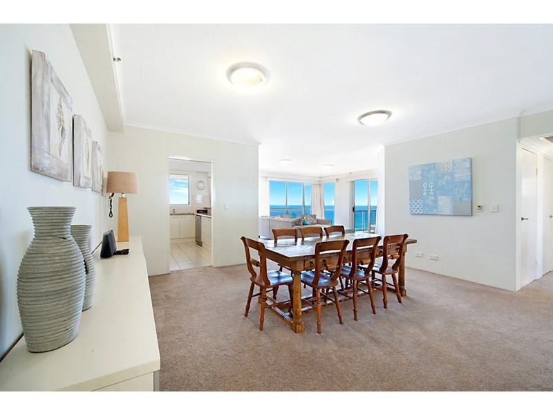 59 Pacific Street, Main Beach QLD 4217