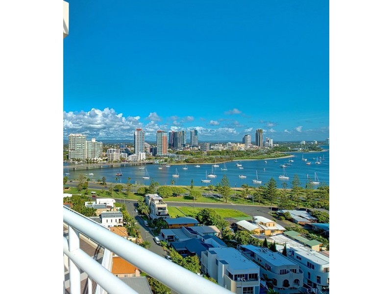 1 Hughes Avenue, Main Beach QLD 4217