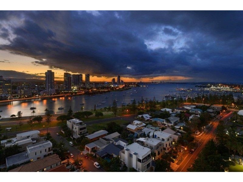 11 Hughes Avenue, Main Beach QLD 4217