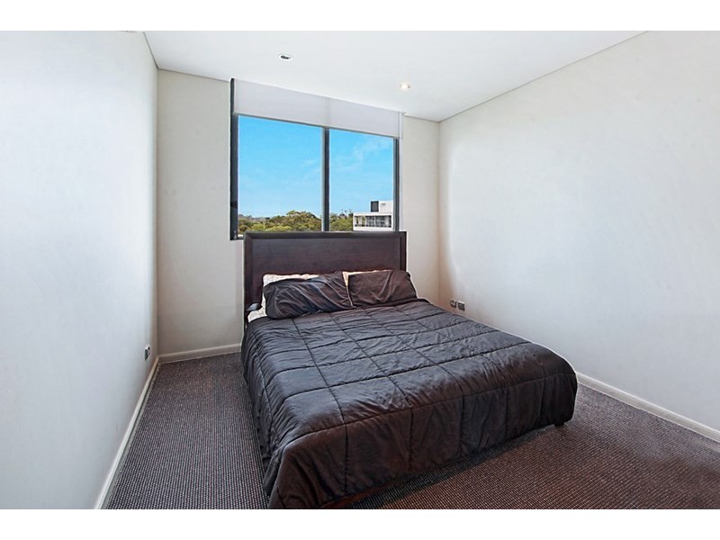 1 Aqua Street, Southport QLD 4215