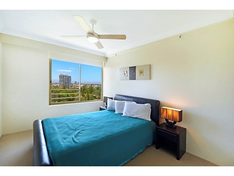 1 Serisier Avenue, Main Beach QLD 4217