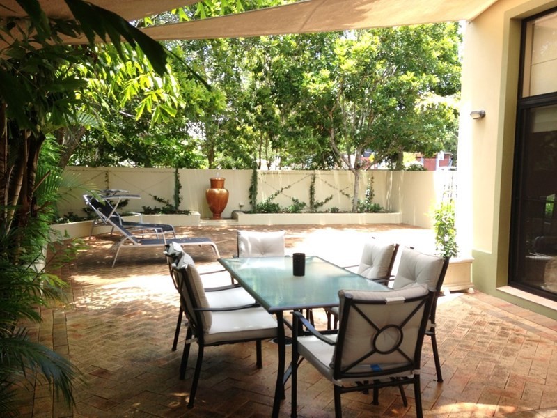 Residence 1, 65 Benowa Road, Southport QLD 4215