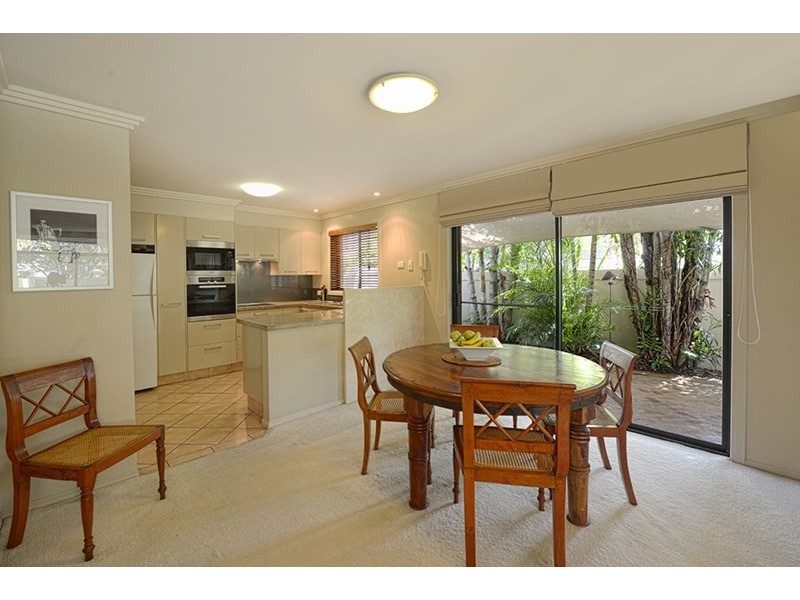 Residence 1, 65 Benowa Road, Southport QLD 4215