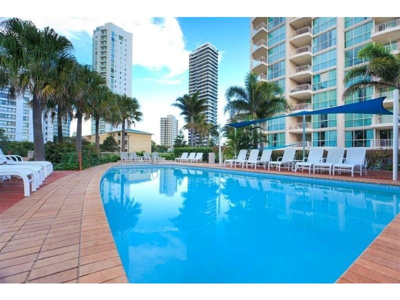 46 Pacific Street, Main Beach QLD 4217