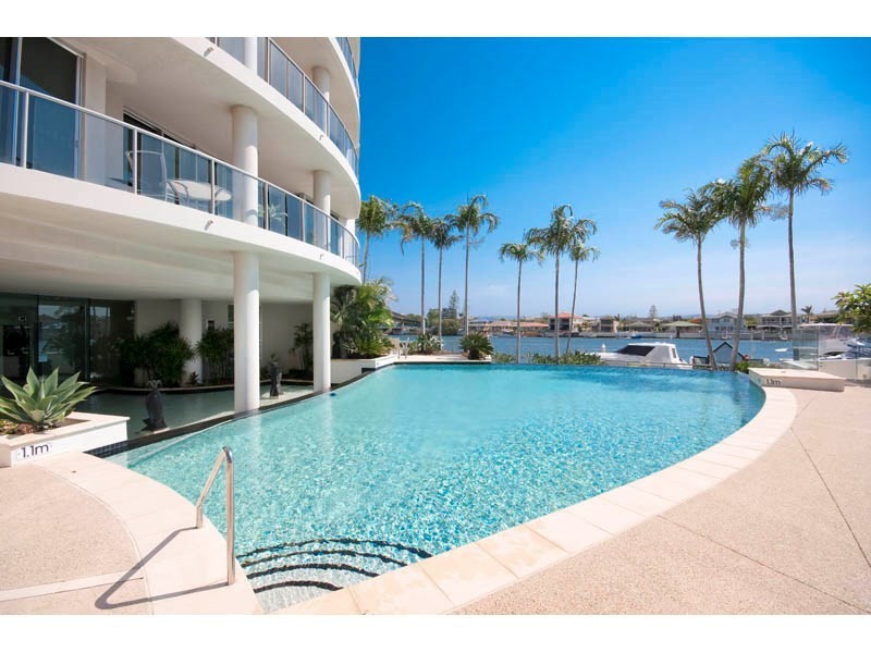 40 Riverview Parade, Surfers Paradise QLD 4217