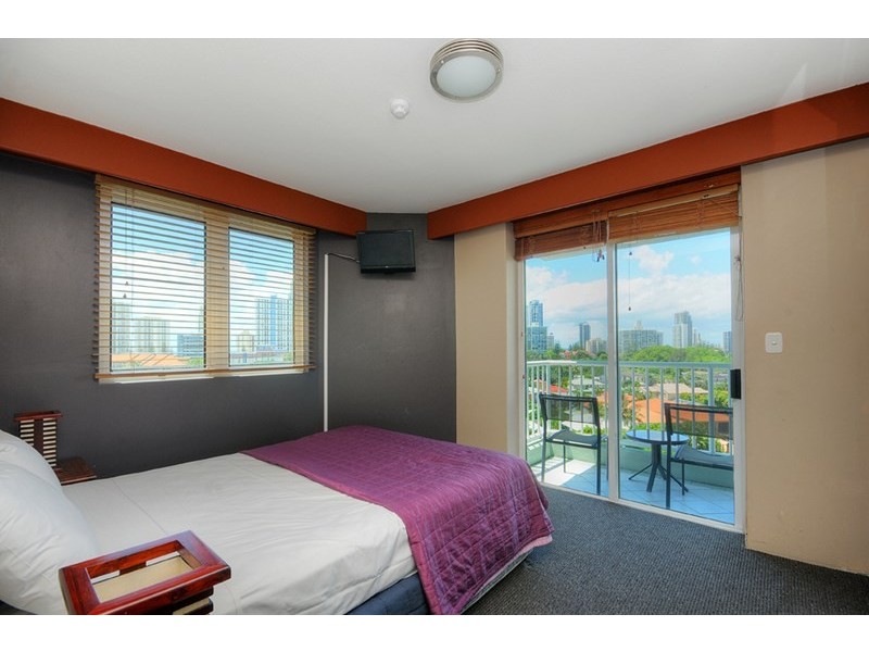 7 Mallana Street, Surfers Paradise QLD 4217