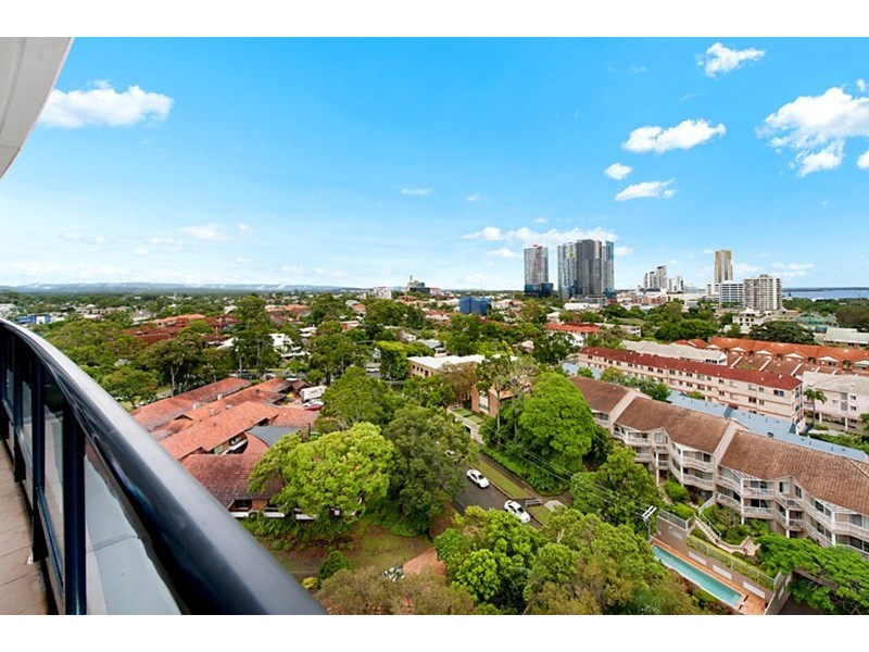 2 Aqua Street, Southport QLD 4215