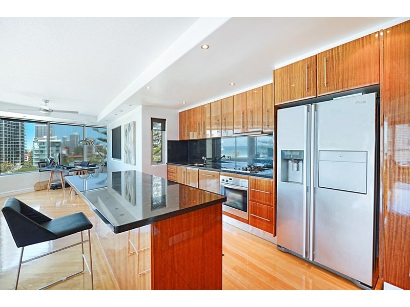 30 Garfield Terrace, Surfers Paradise QLD 4217