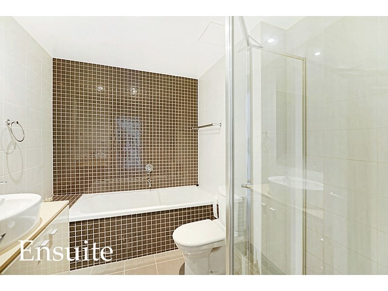 1 Aqua Street, Southport QLD 4215