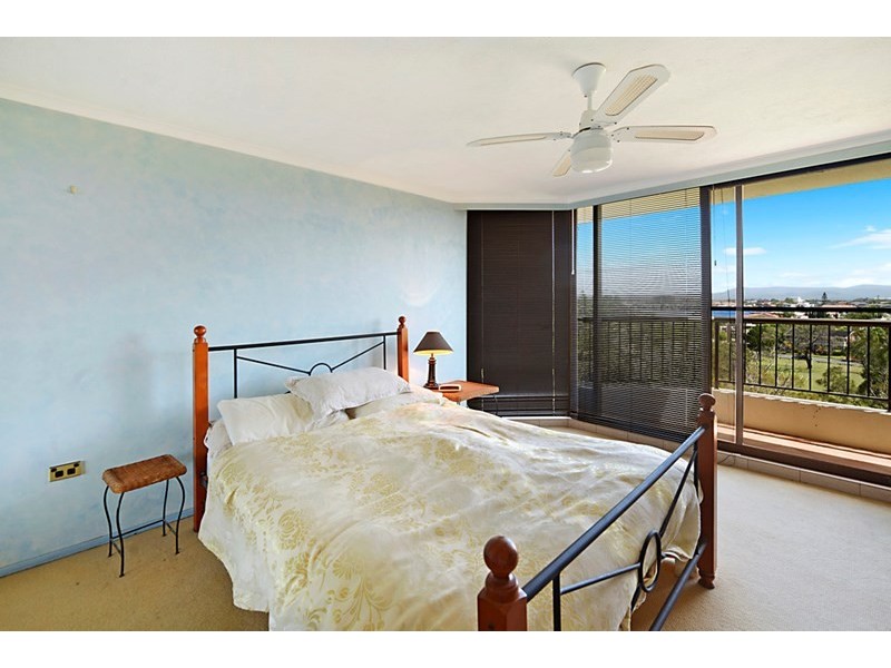 5 Admiralty Drive, Surfers Paradise QLD 4217